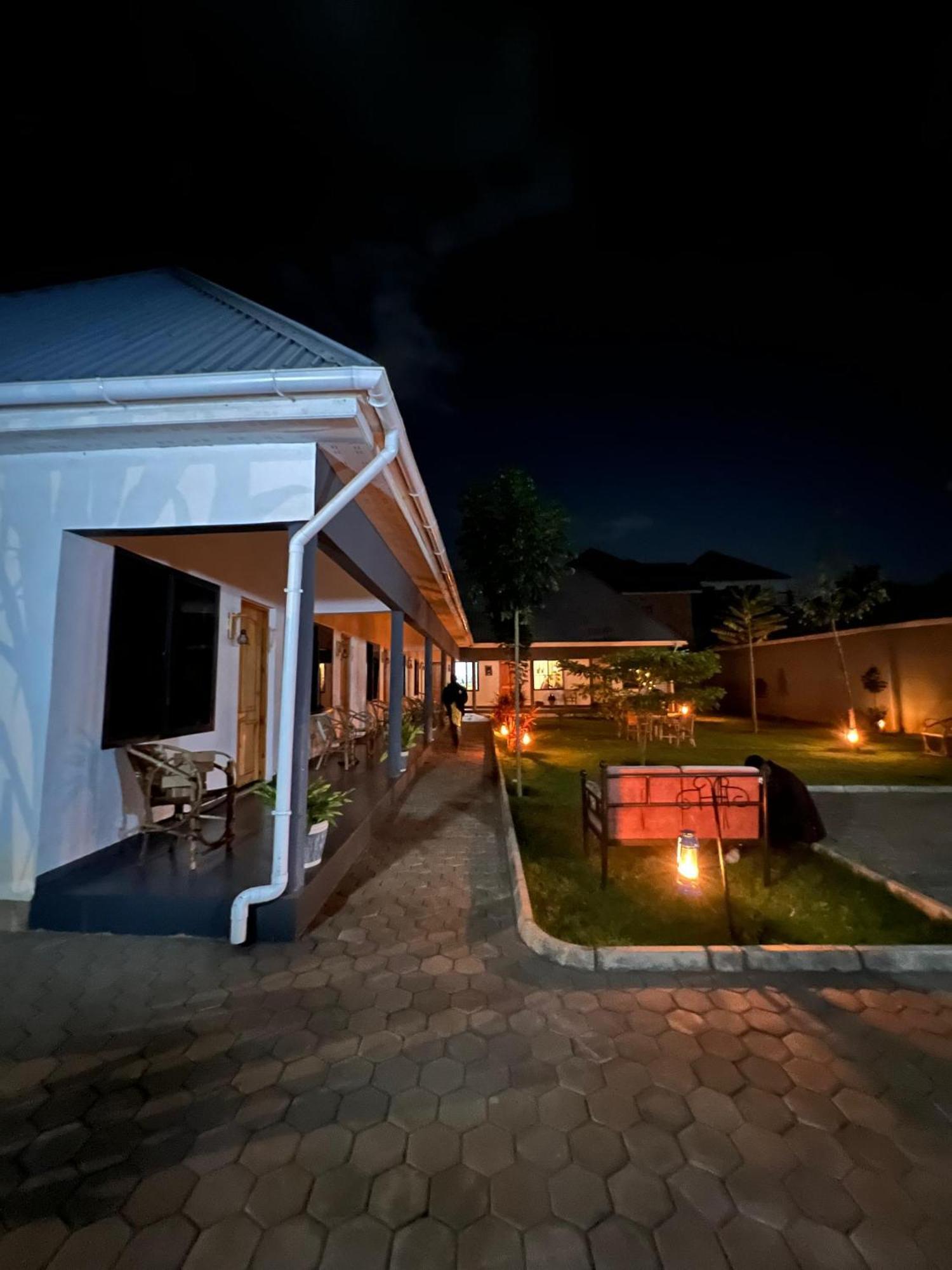 Hakuna Woga Inn Arusha Exterior photo