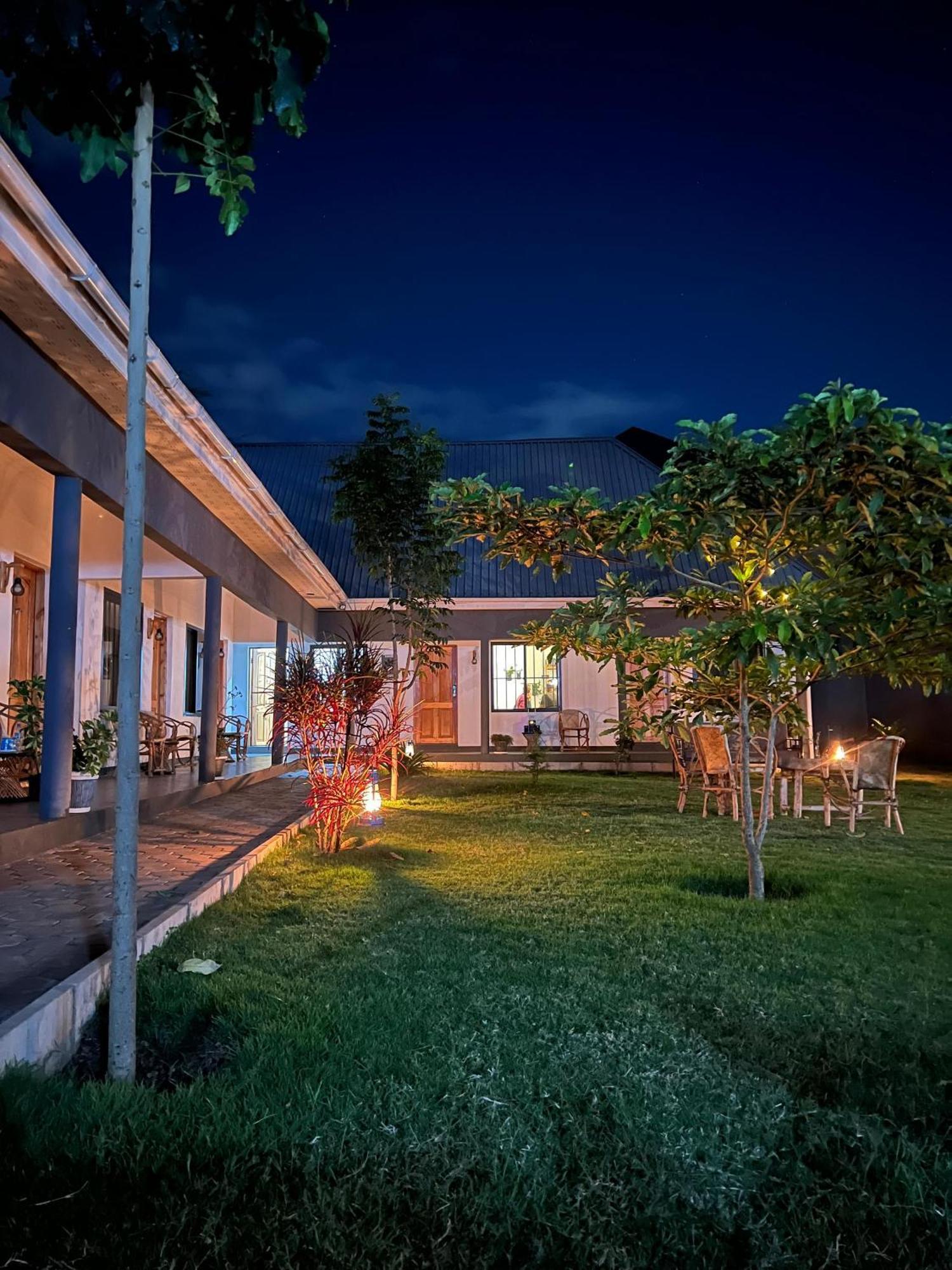 Hakuna Woga Inn Arusha Exterior photo